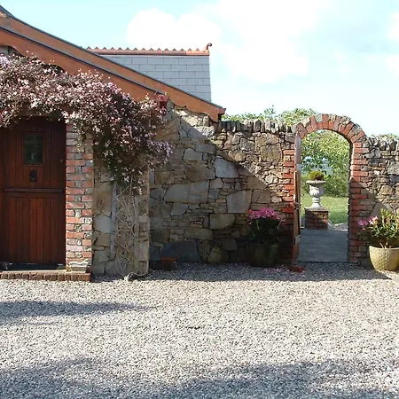 Lough Eske Retreat Дом отдыха *